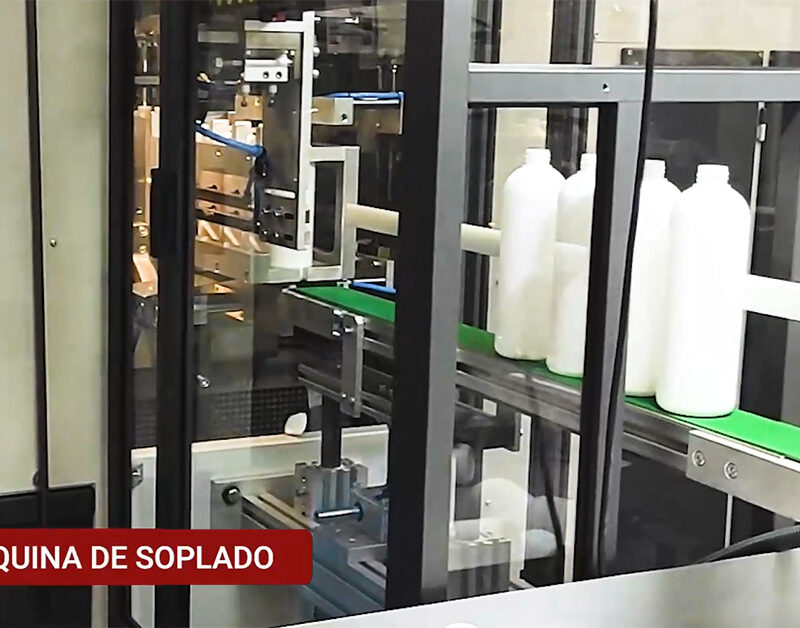 Maquina de soplado de plásticos